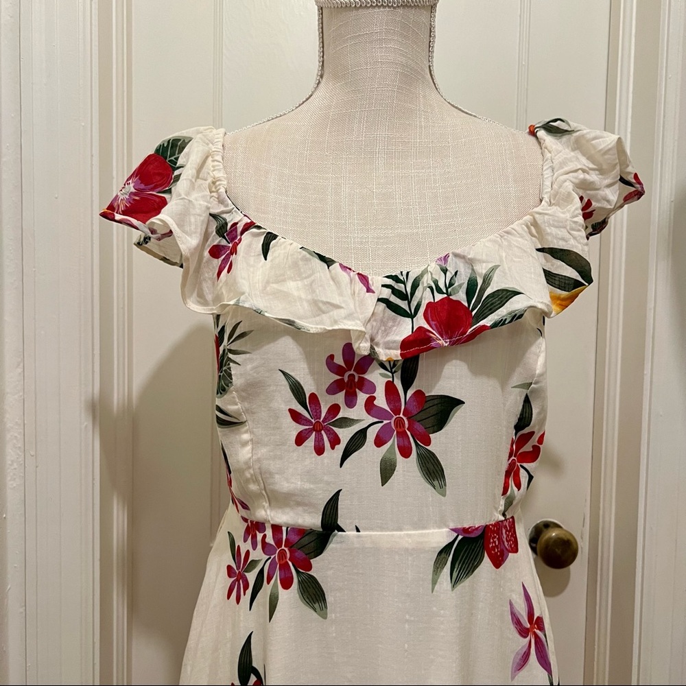 NWT Old Navy Flutter Cami Dress Island Floral Medium - Picture 3 of 7